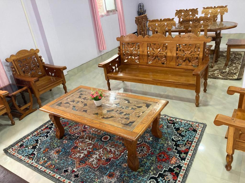Ferienwohnung Haobam House Imphal Exterior foto